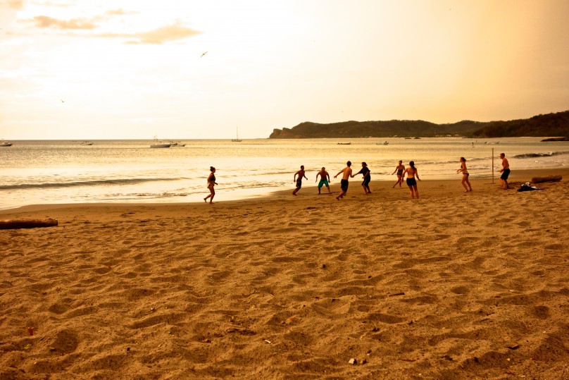 0.Beach_People
